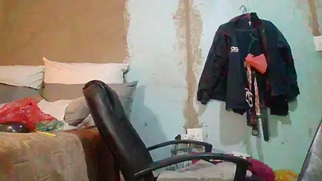 Nicky52 webcam