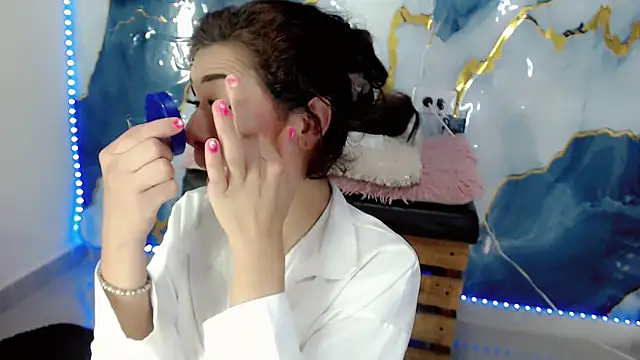 nathaliallooes - NathalialLooes's free webcam - UK Sex Cams