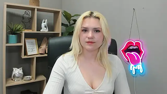 SweetLilyxo webcam