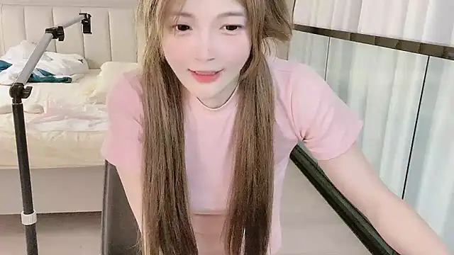 Annnnqi-77 webcam