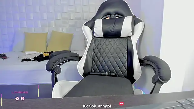 anny_rouse24 webcam