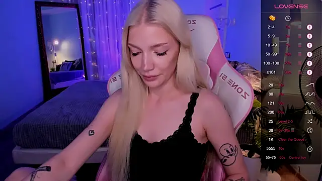 AnyaTaylor_ webcam