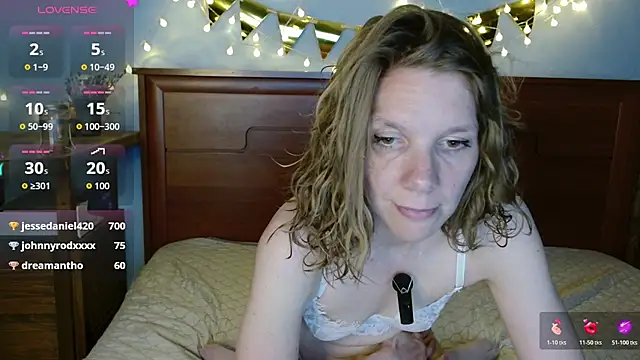 Daisy_Lovely webcam