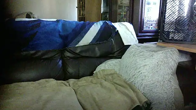 KinkyTOMan webcam