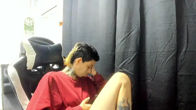 lunallena_17 webcam