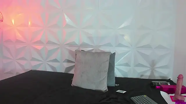 lucy_rouse1 webcam