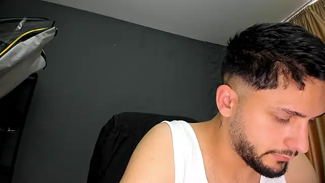 TroyWadee webcam