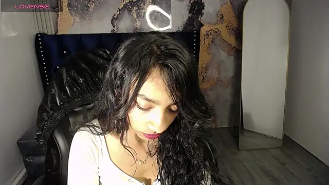 Adarasuri_v webcam