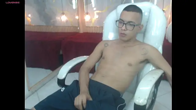 maximiliano_hotdevil webcam