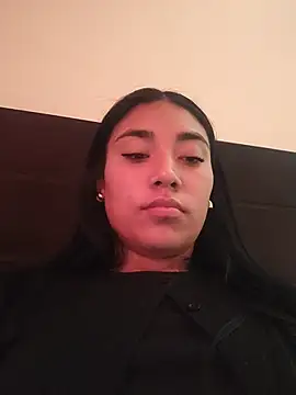Amber-gold webcam
