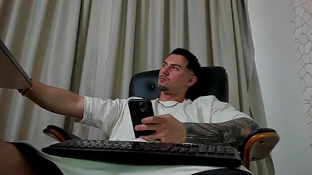 ClintMasters webcam