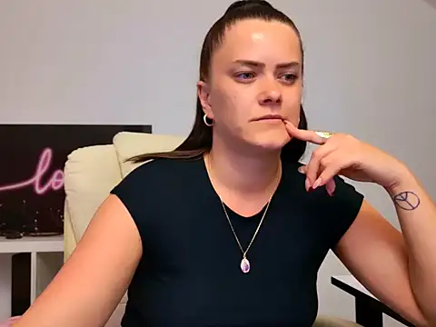 NicolSparkleX webcam