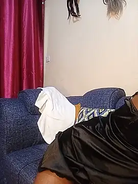 Cute_shy_Linda webcam