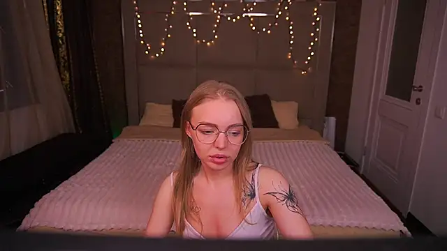 EmilySunshineS webcam