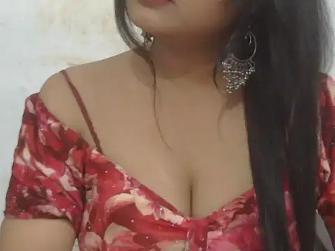 POOJA_199 webcam