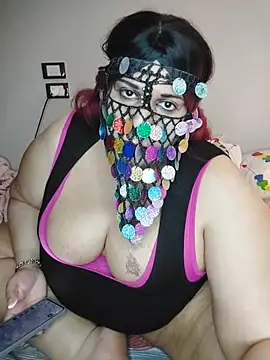 Strongshemail webcam
