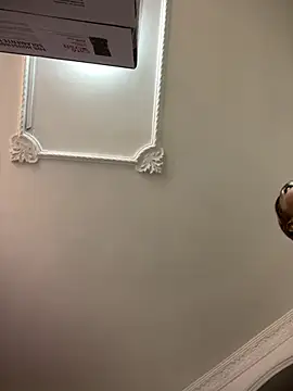 Emi_rousse webcam