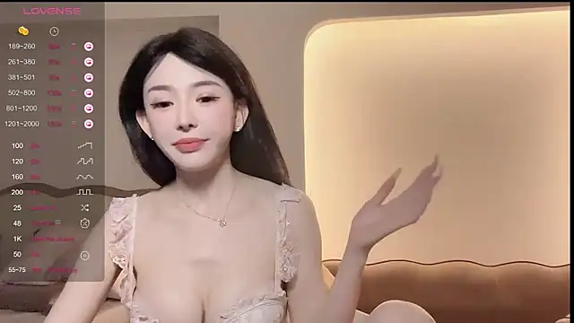 kiki-12 webcam