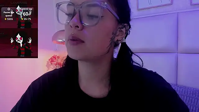 Kikii_1 webcam