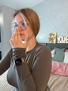 KimEvanss webcam