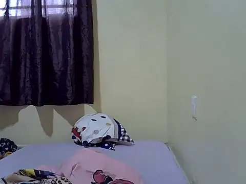 Gorgeous-maya webcam