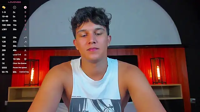 Leo_Savage_ webcam