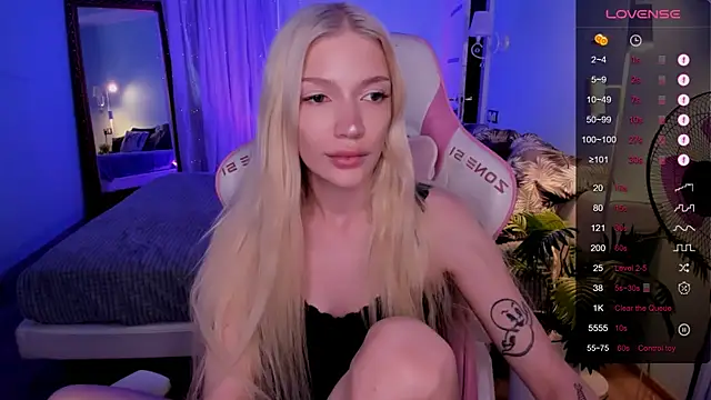 AnyaTaylor_ webcam