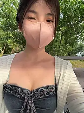gougou13 webcam