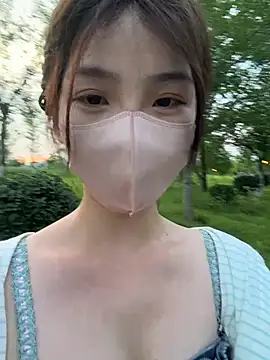 gougou13 webcam