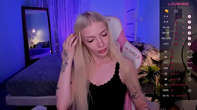 AnyaTaylor_ webcam