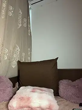 Sabrinedivinee webcam