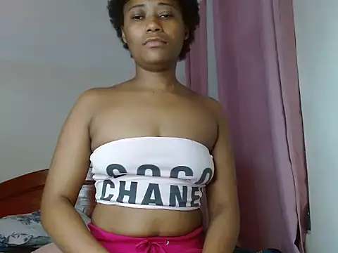 savage_laura webcam