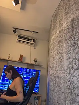 saracaball_ webcam