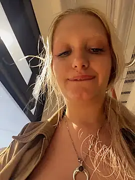 Mila_NoRules webcam