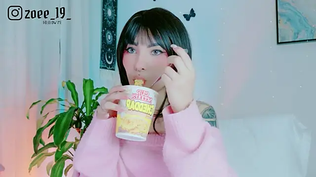 cuteezoe webcam
