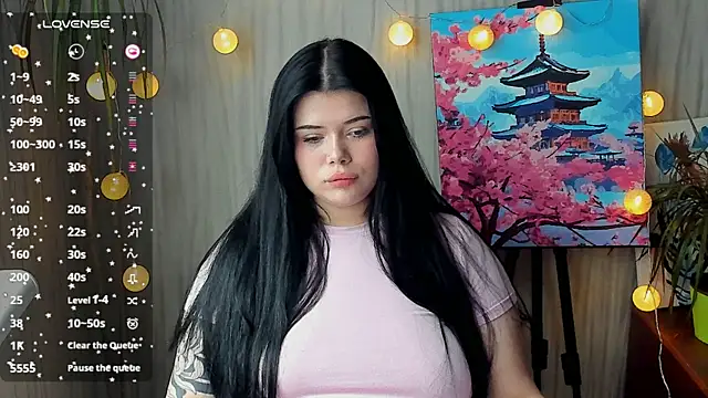 Mona_Esty webcam