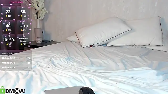 Roxy_Moor webcam