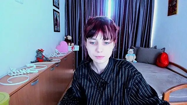 minilysii - MiniLysii's free webcam - UK Sex Cams