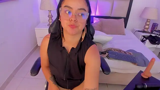 Perla_Watson webcam