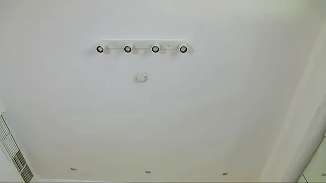 Daniela-Crudu webcam