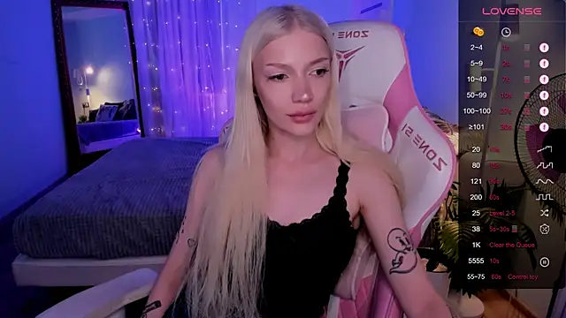 AnyaTaylor_ webcam