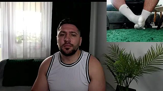 Gold_Alpha_Boy webcam