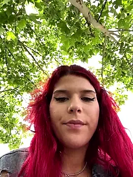 RiriRoseey webcam
