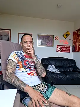 Mr_Graffitimile webcam
