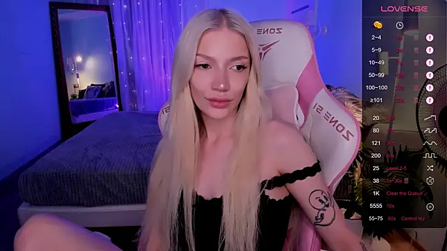 AnyaTaylor_ webcam