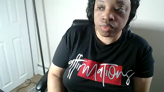 Sexymona1218 webcam