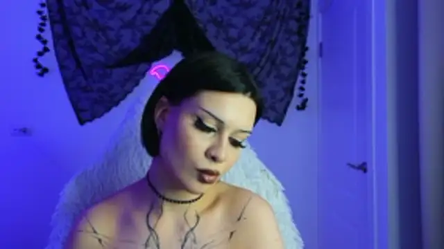 LilithMadden webcam
