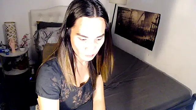 NinaDOM4CUM webcam