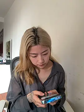 Olivia_PINK0322