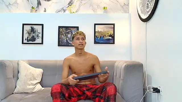 GOLD_BOYS webcam